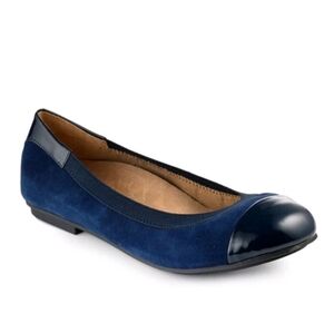 Vionic Tiegan Navy Blue, Cap Toe Flats